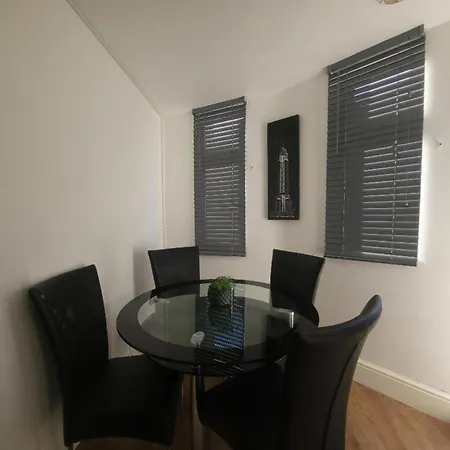 Апартаменти Suite, 3 Single Beds *