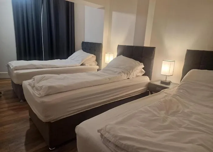 Апартаменти Suite, 3 Single Beds *