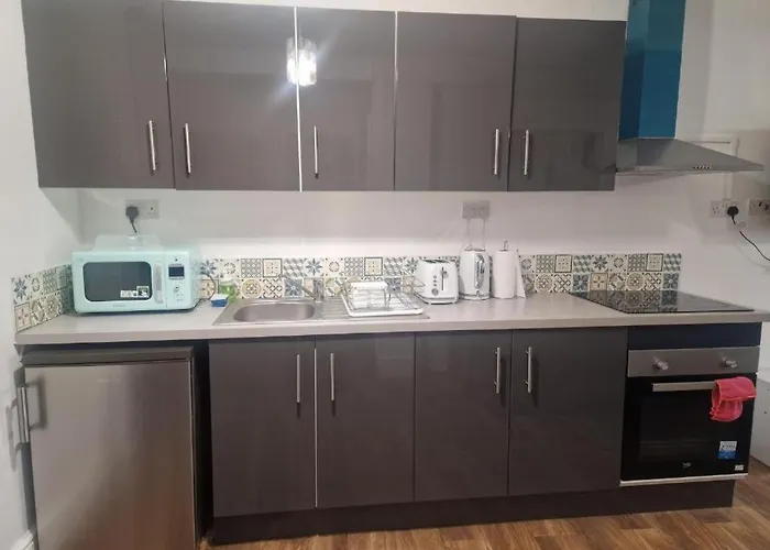 Daire Suite, 3 Single Beds Bristol